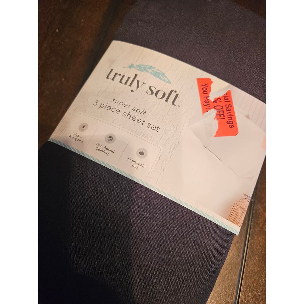 NWT Truly Soft Black Twin Sheet Set